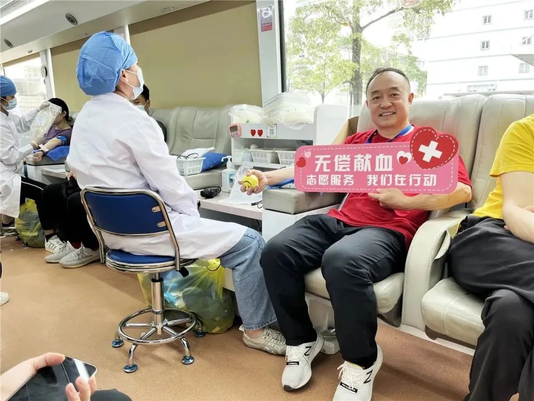 無(wú)償獻(xiàn)血35520毫升！為他們點(diǎn)贊！